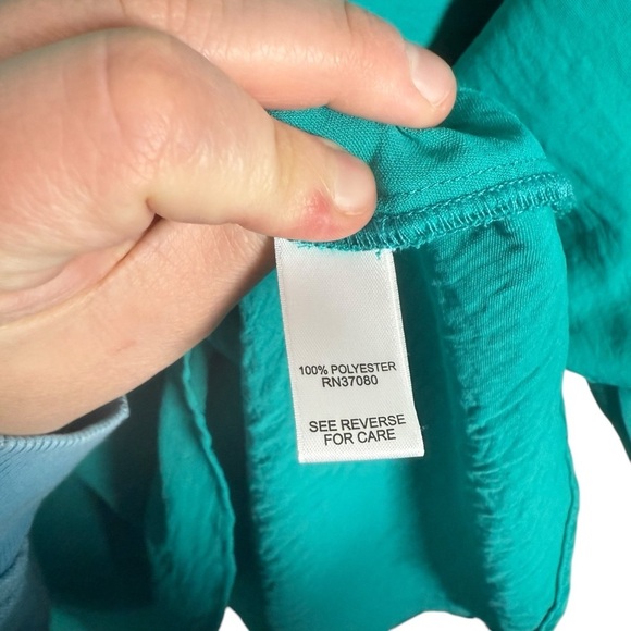 Cato Women’s Flutter Pleated Sleeve Flowy Blouse in Teal Size 18/20W - Picture 6 of 8